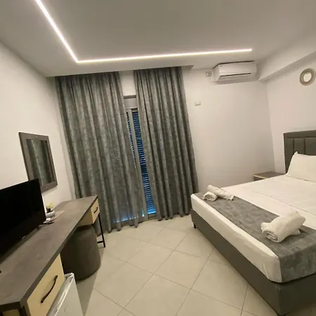 Hotel Celaj Vlore Exterior photo