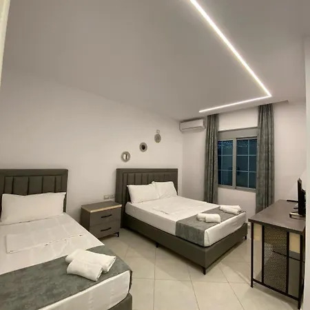 Hotel Celaj Vlore Exterior photo
